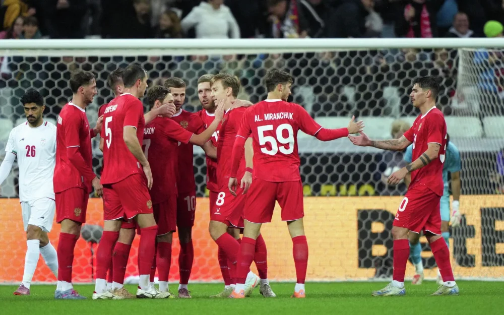 Сборная России тренируется в полном составе перед матчем с Перу