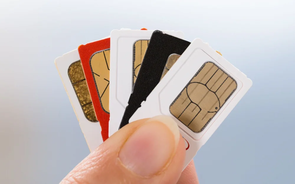 В Госдуму внесут проект об ограничении числа сим-карт для мигрантов
