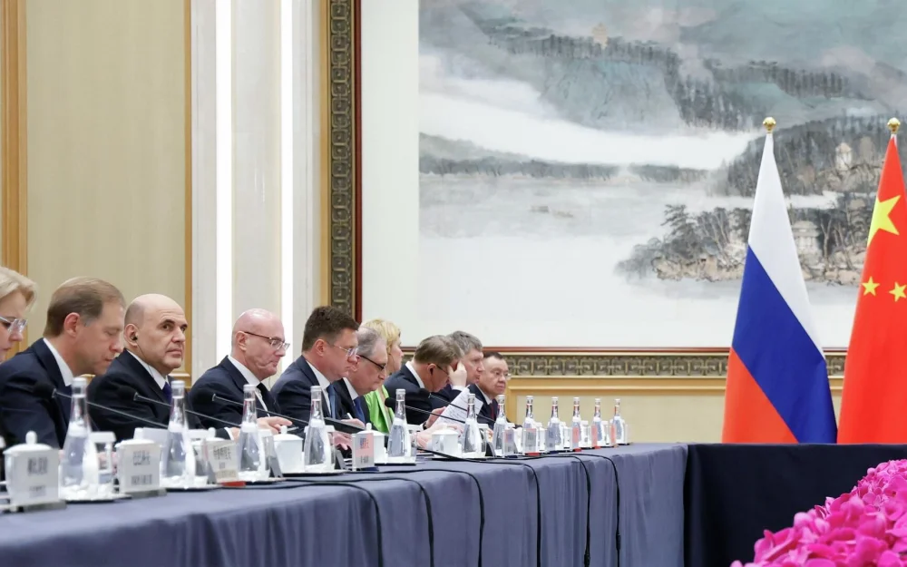 Мишустин рассказал о снижении доли доллара и евро в расчетах в Китаем