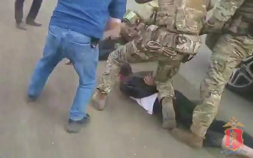 В Красноярском крае задержали двух мужчин, перевозивших кокаин