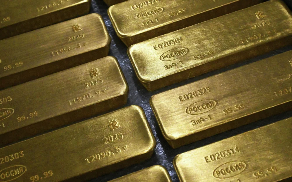 Экономист объяснил, почему Россия покупает золото, а запасы не растут