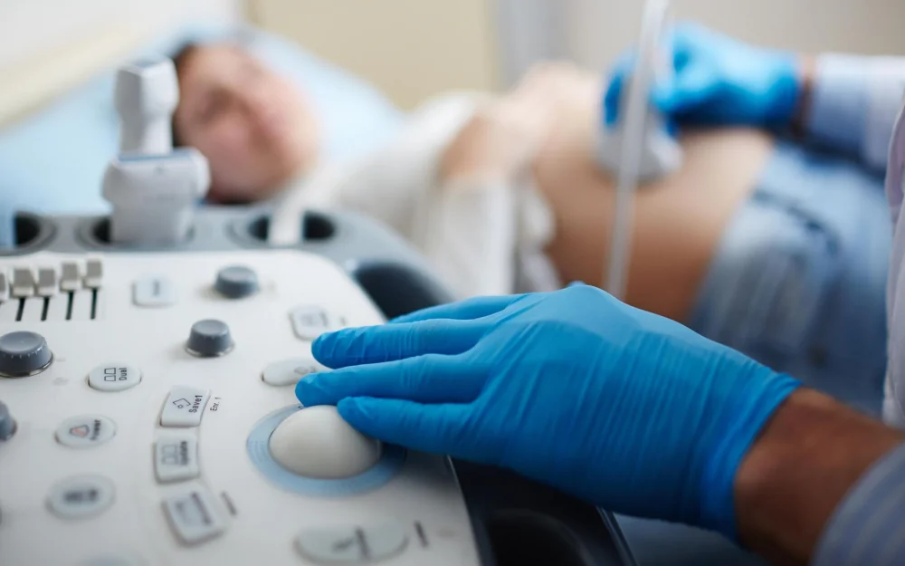 Нижегородскую клинику оштрафовали за предложение делать аборты без лицензии