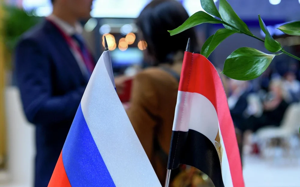 Египет продолжит укрепление двустороннего сотрудничества с Россией