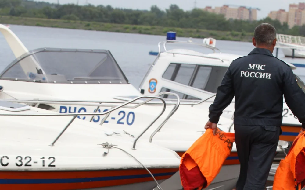 МЧС утвердило порядок работы добровольных инспекторов ГИМС