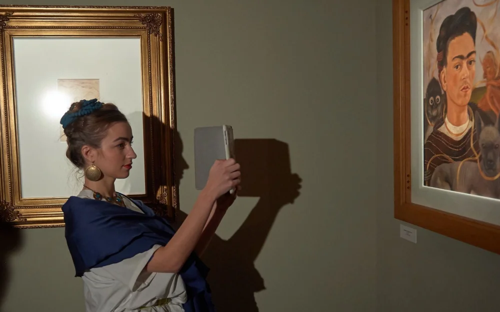 Картина Фриды Кало установила ценовой рекорд для женщин-художниц