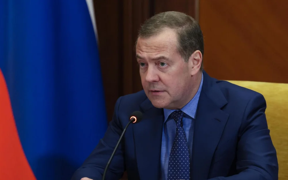 Медведев высказался о проблеме неосвоенных средств