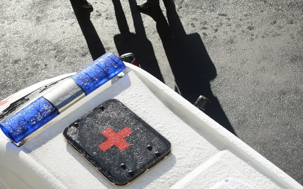 На Сахалине четыре человека пострадали при обрушении здания