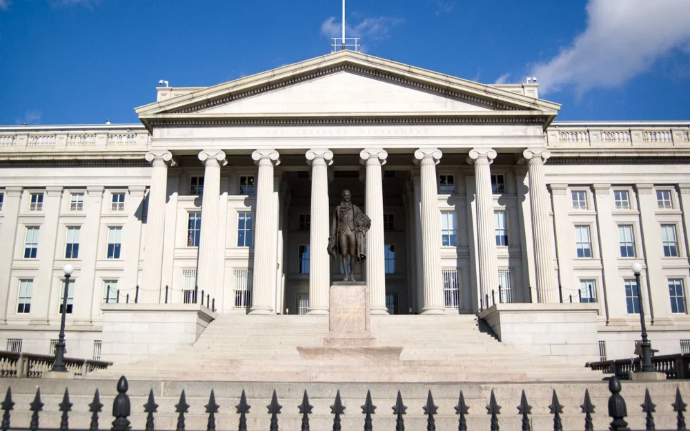 США ввели санкции против компаний, содействующих продаже иранской нефти