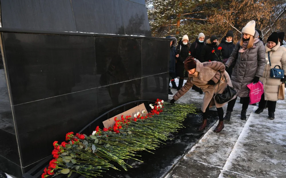 На помощь семьям погибших на шахте Листвяжная направили миллиард рублей