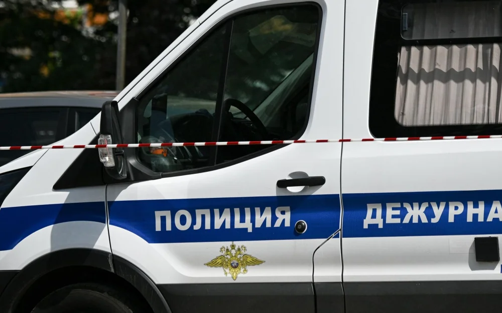 Источник рассказал, какие вещи оказались в найденной в Москве коробке