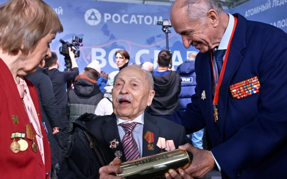 Ветеран ВОВ поблагодарил Путина за участие в закладке ледокола