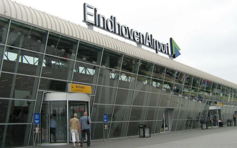 Нидерландский аэропорт открылся после инцидента с дронами