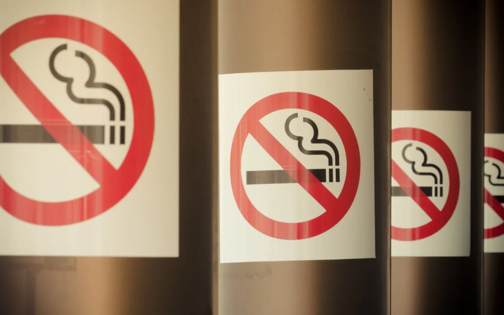 В Госдуме предложили запретить продажу табака родившимся после 2017 года