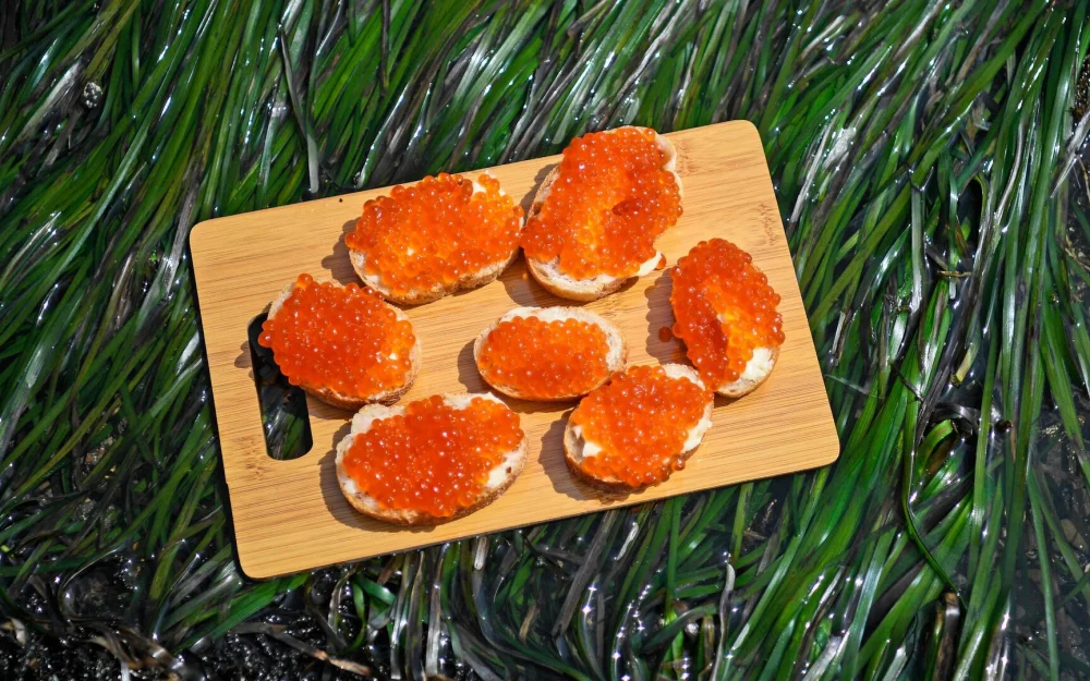 В России на одного человека производится 74 грамма красной икры