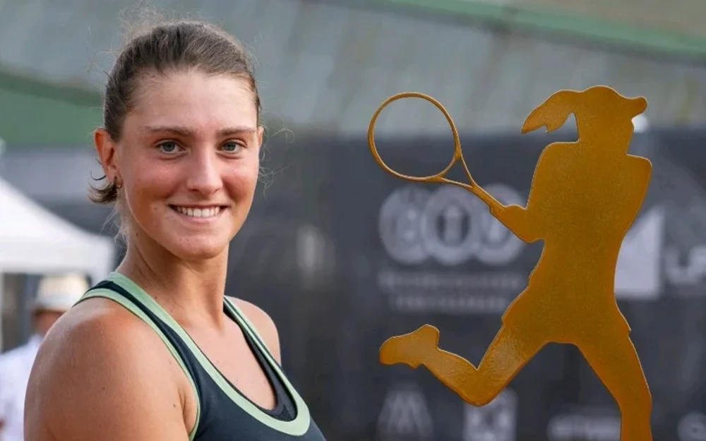 Россиянка Приданкина в паре с американкой выиграла турнир в Цзюцзяне