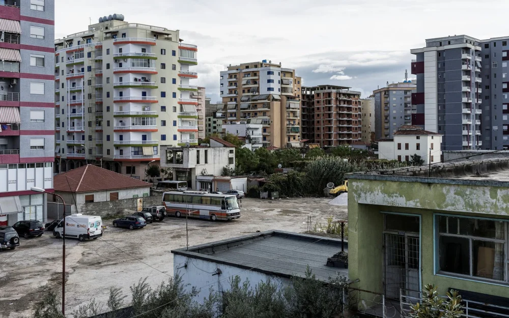 В Албании при наводнении погибла женщина