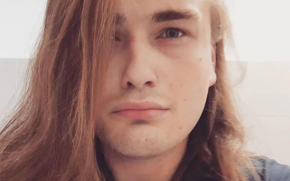 Умер актер дубляжа Петр Вечерков