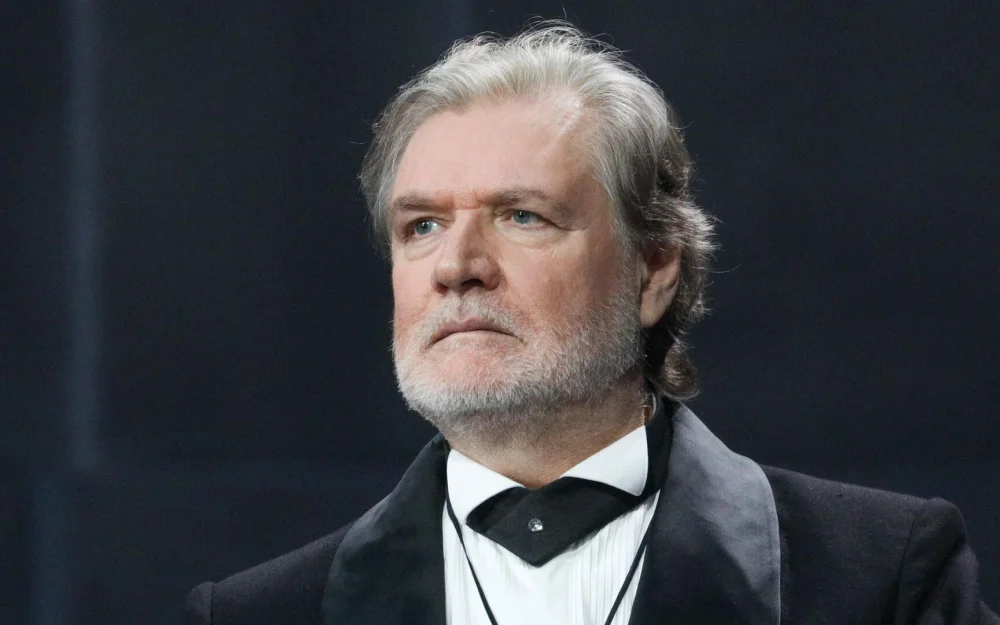 Артиста Симонова похоронят на Троекуровском кладбище