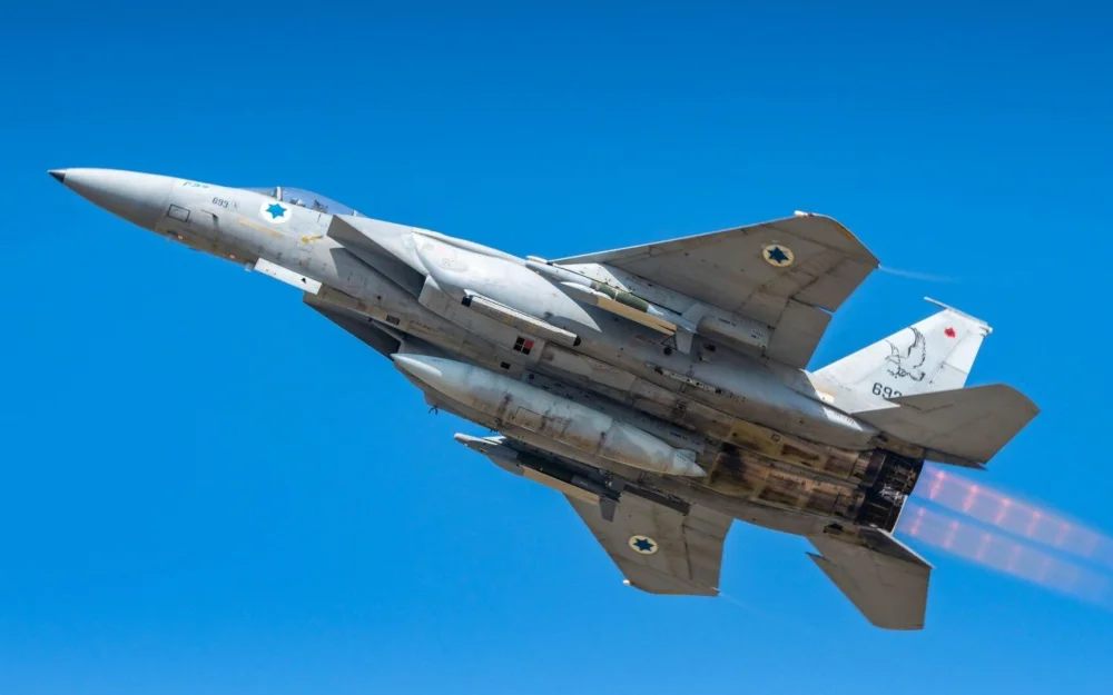 Израиль совершил серию авианалетов на Газу и Хан-Юнис, сообщили СМИ