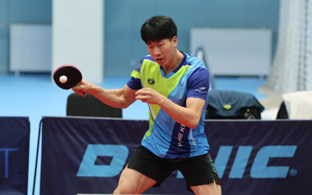 Россия и КНДР проводят совместные сборы по настольному теннису во Владивостоке