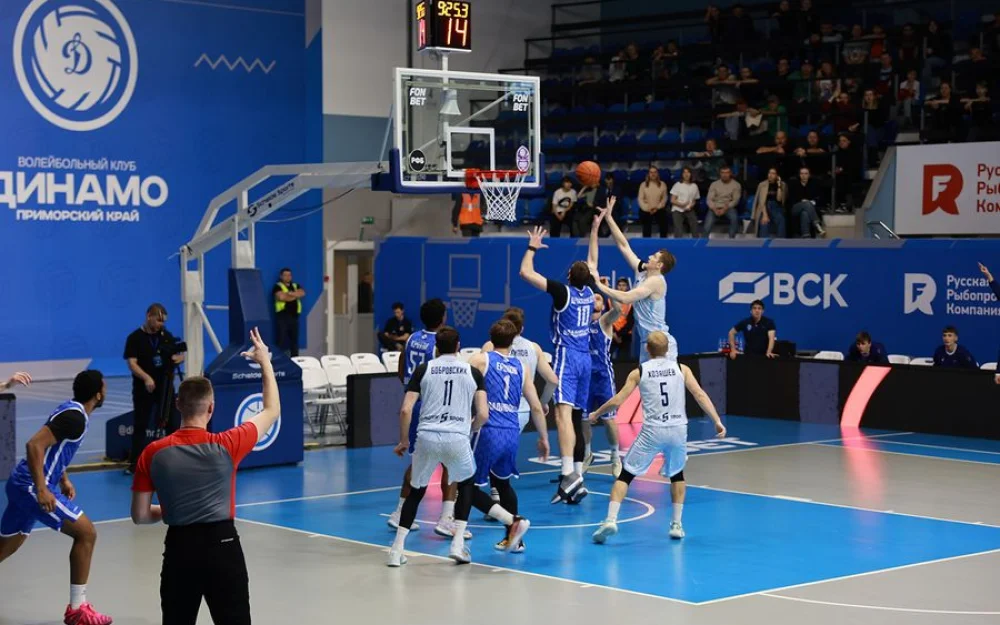 «Динамо» разгромило «Купол-Родники» в матче Суперлиги