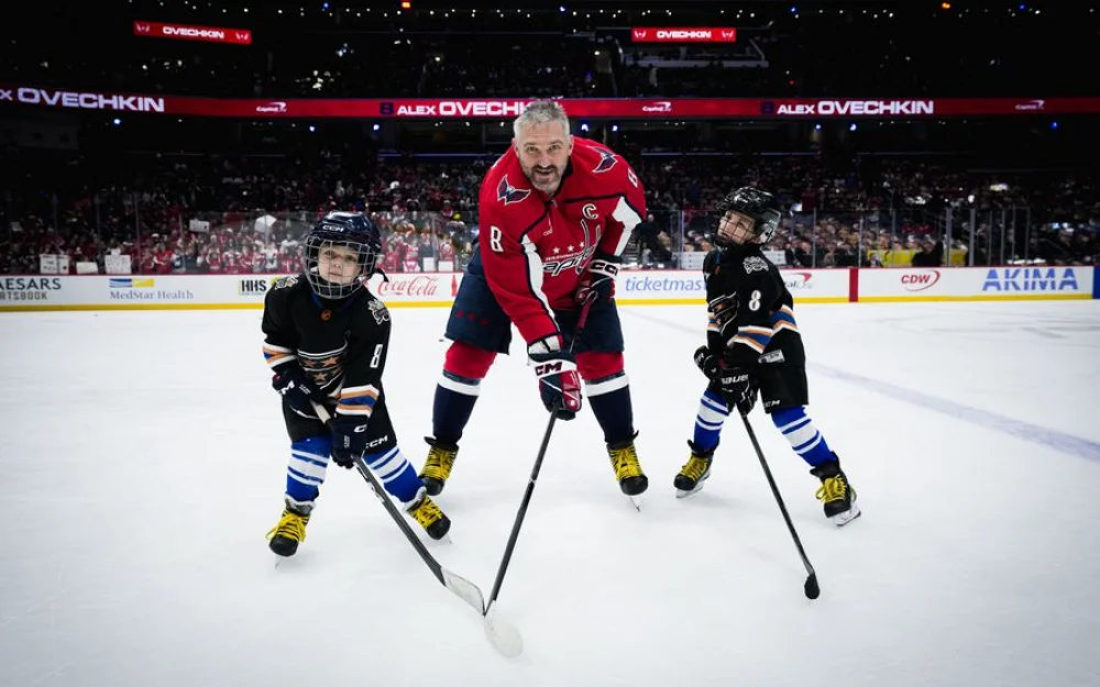Овечкин забросил 908-й гол и снова стал героем матча: «Вашингтон» вырвал победу у «Виннипега»