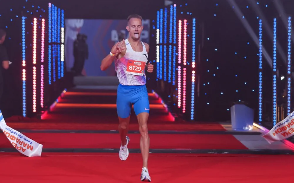Приморский легкоатлет Виктор Гуржий покорил столичные полумарафоны