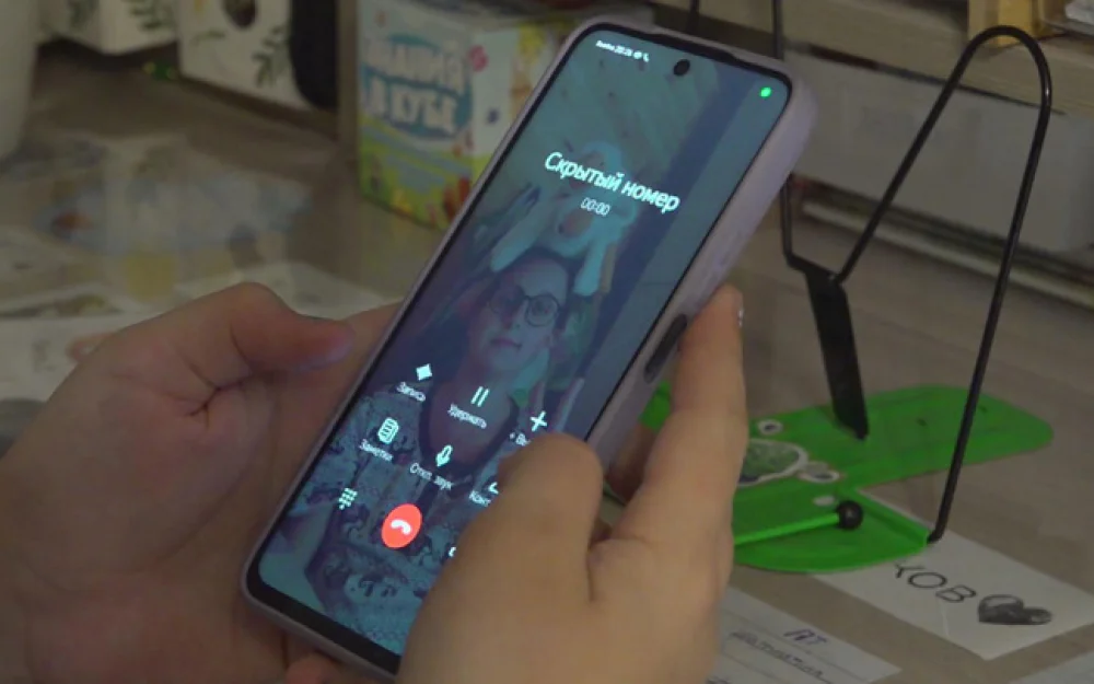 В МВД рассказали, как мошенники обманывают детей фразой родители попали в беду