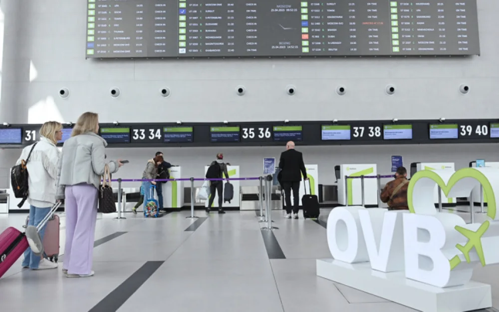 В новосибирском аэропорту Толмачево задерживается 11 рейсов
