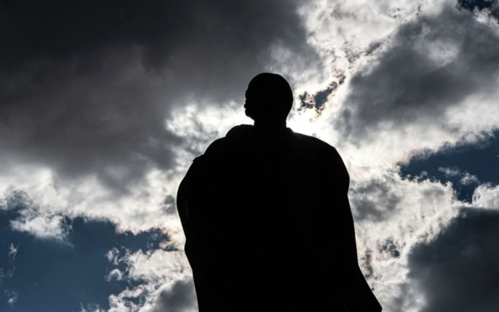 В Приморье завели уголовное дело о вандализме после осквернения памятника Ленину