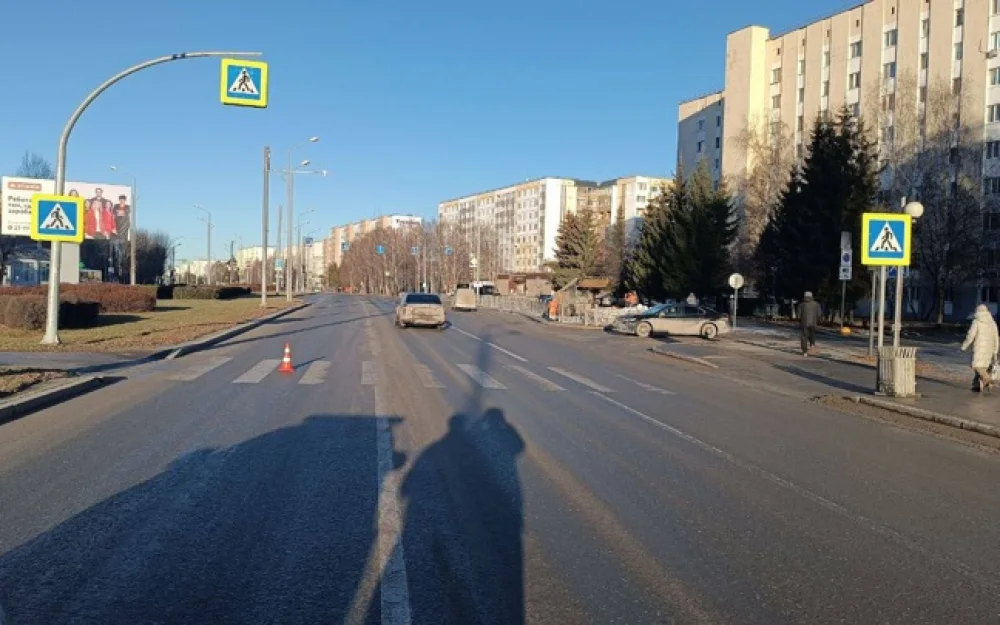 В Тобольске иномарка сбила школьника на зебре, ведется розыск водителя