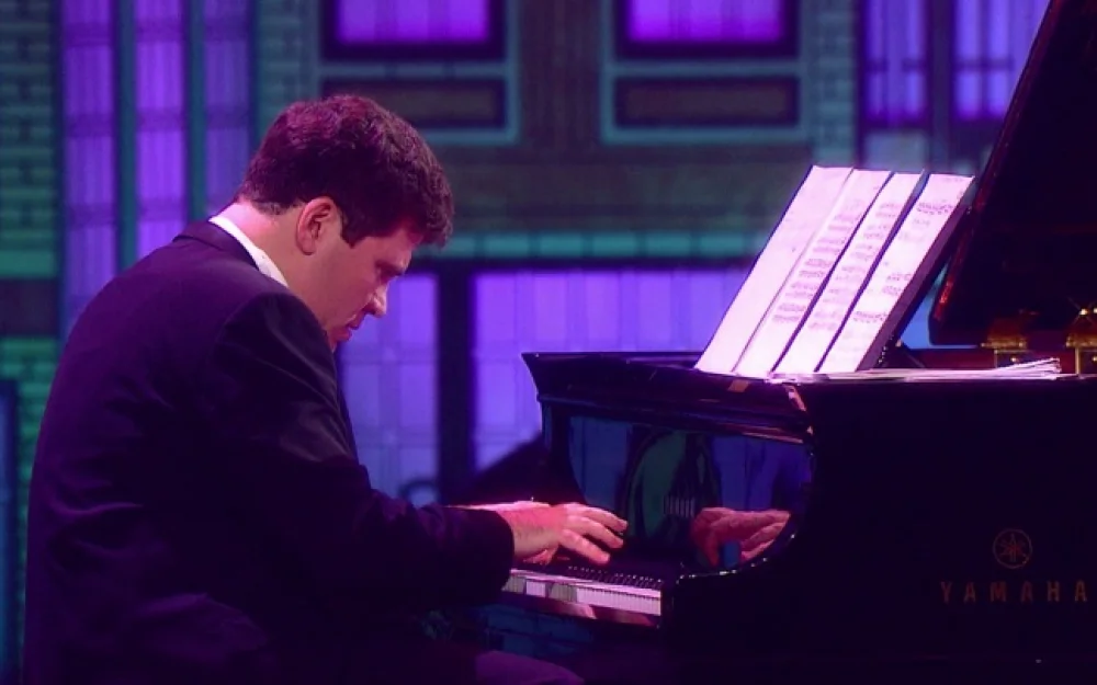 Денис Мацуев поставил на паузу турне по Китаю для участия в Синей птице