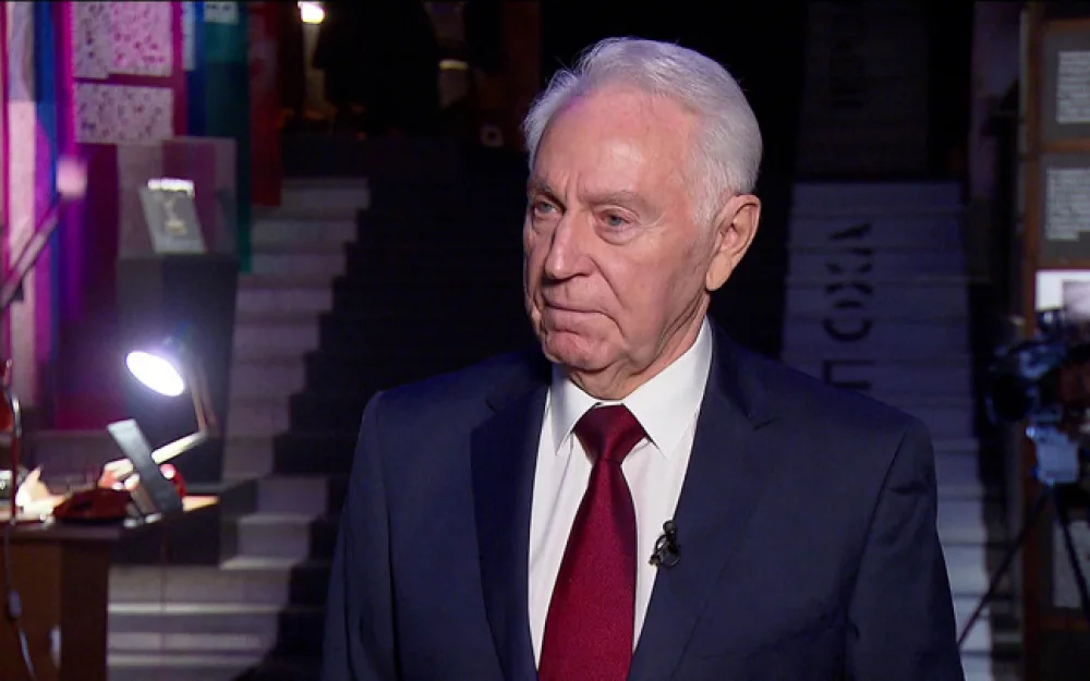 Диктор советского и российского телевидения Евгений Кочергин отмечает 80-летие