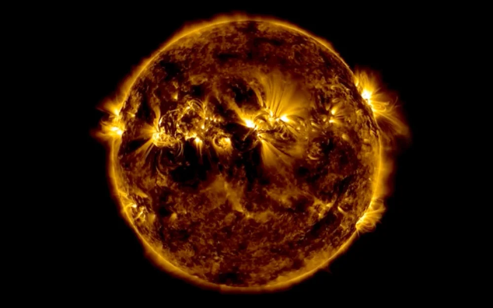 Выброс солнечной плазмы ударит по Земле 7 ноября