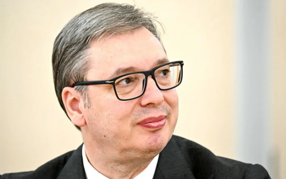 Вучич заявил о мире, а не оружии в диалоге с Макроном по Украине