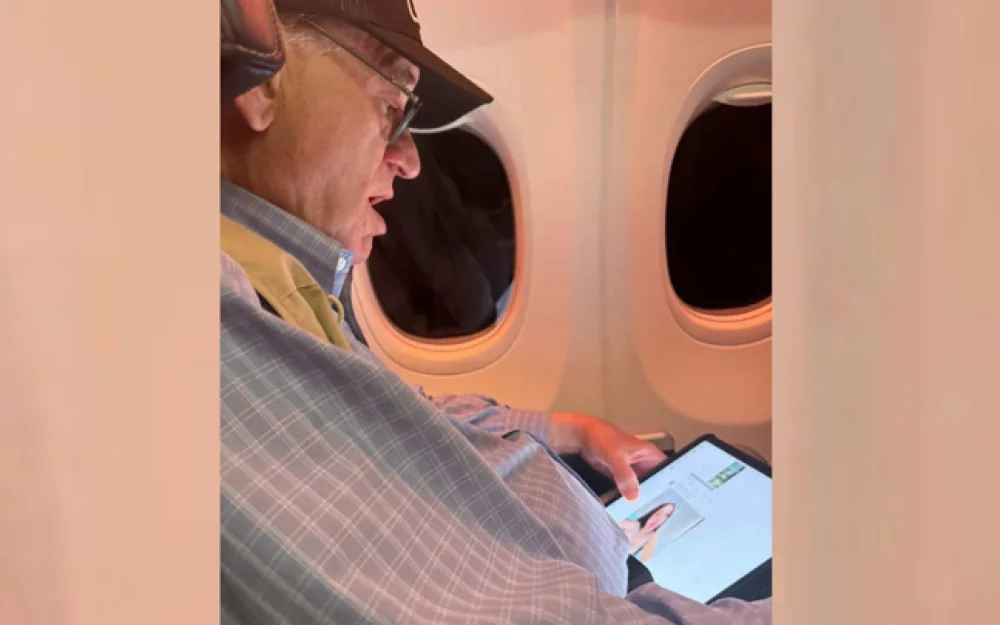 Замеченный за просмотром эротики конгрессмен США Шерман обвинил в этом Маска