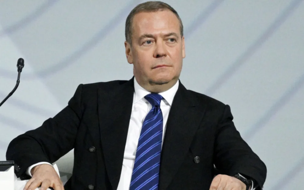 Медведев: поставки Rafale на Украину могут быть частью коррупционной схемы