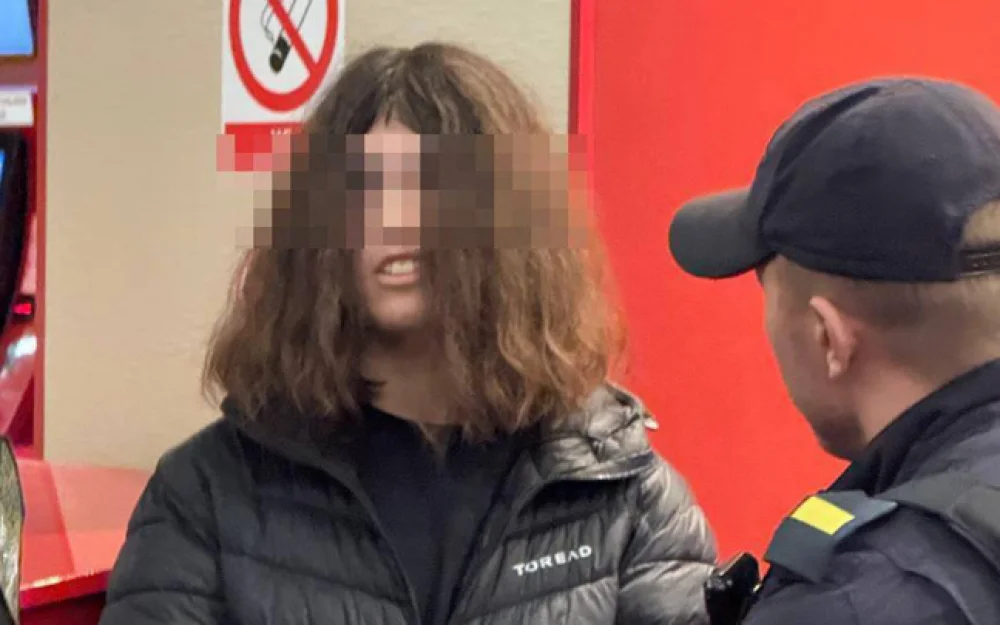 Задержанный в Москве за поджог кинотеатра подросток доставлен в отдел полиции