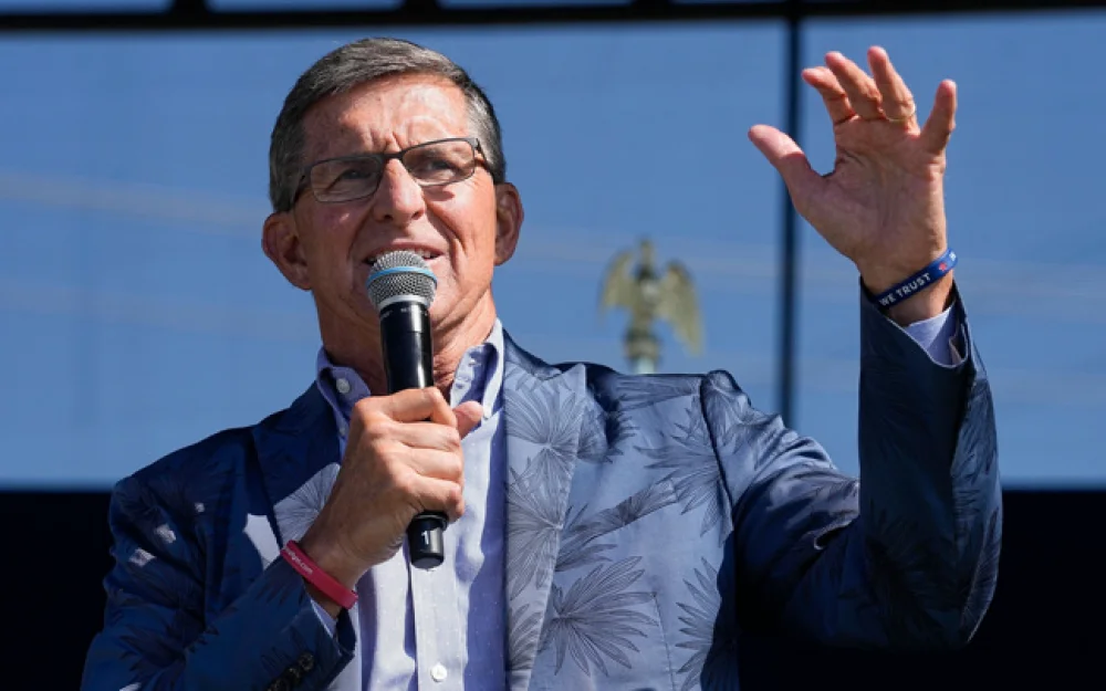 Экс-советник Трампа призвал арестовать Зеленского из-за коррупционного скандала