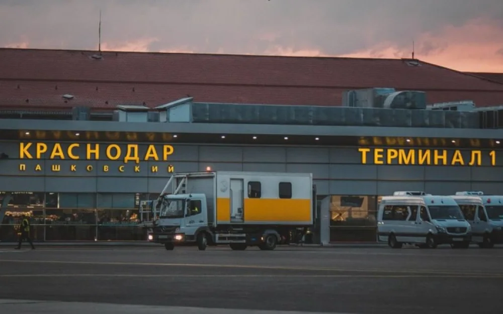 В Краснодаре ограничили гражданское авиасообщение