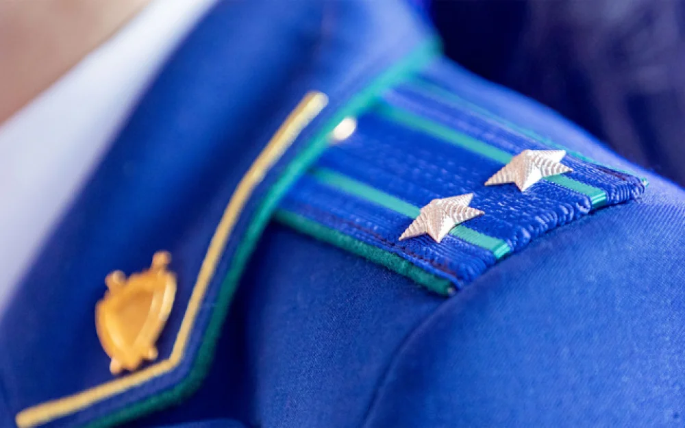 Прокуратура взяла на контроль ситуацию с пожаром в сахалинском свинокомплексе