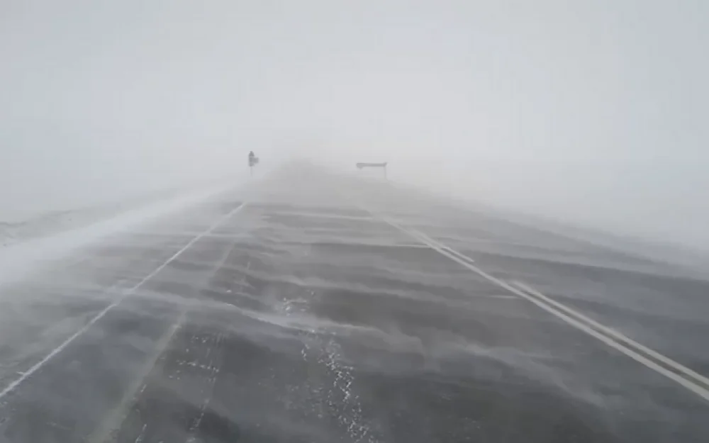 ГАИ Камчатки призывает не выезжать на дороги на личном транспорте из-за ненастья