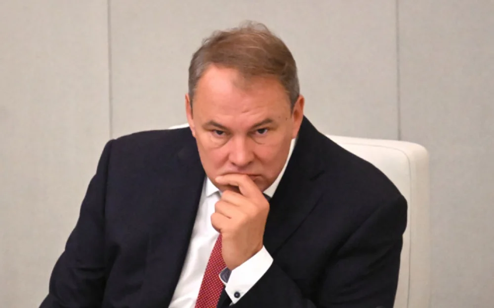 Депутат Толстой: заимствованные экономические идеи Запада рушат образ жизни РФ