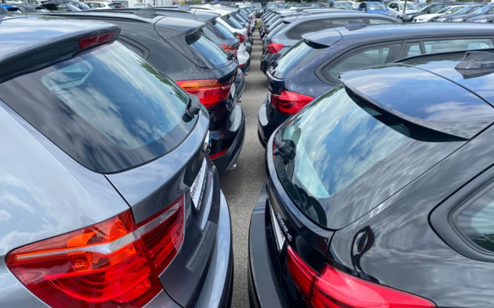 Минпромторг: продажи новых легковых авто в РФ снизились на 20% за 10 месяцев