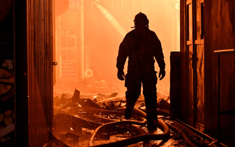 Ребенок погиб при пожаре в частном доме в Алтайском крае