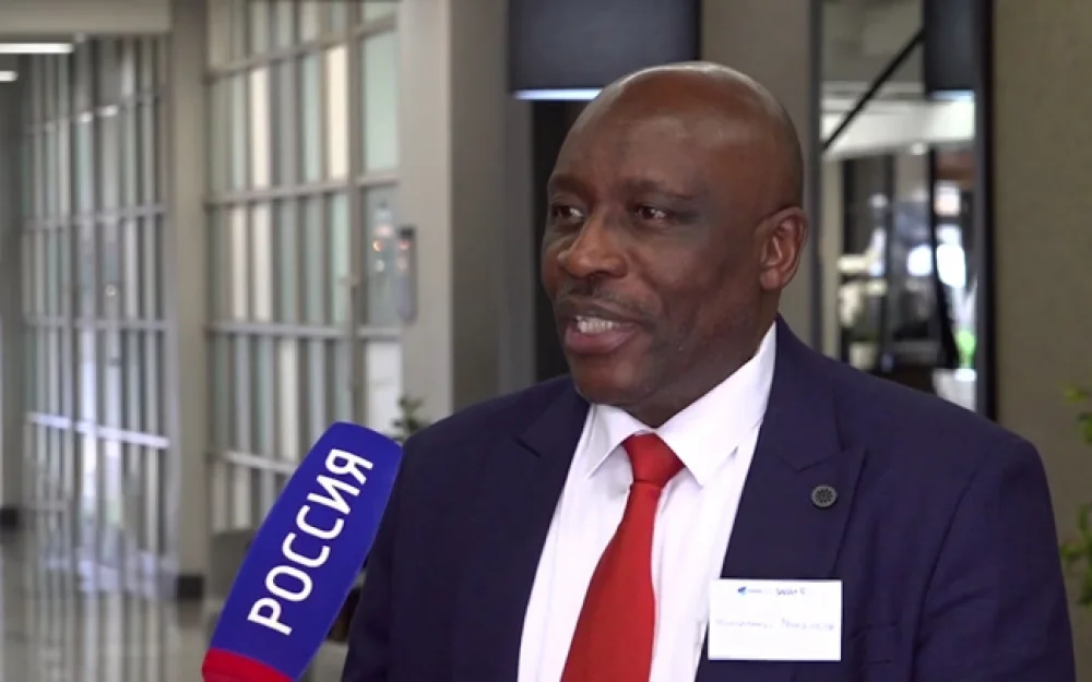 Преподаватель Университета Зимбабве: Африке надо быть гибкой и дипломатичной