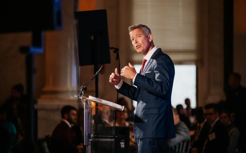 Министр Даффи: шатдаун может привести к закрытию воздушного пространства США