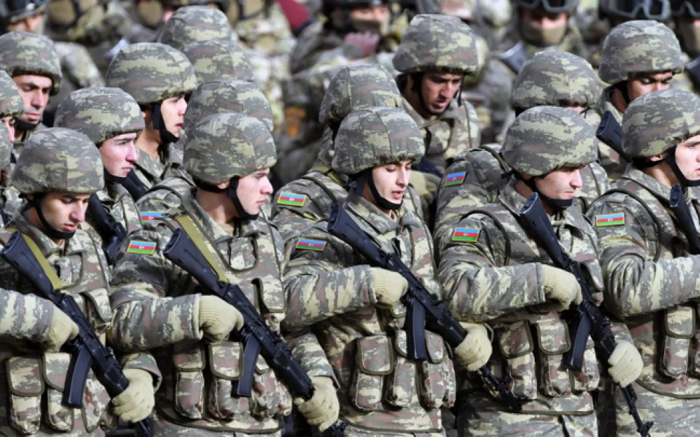 В Баку прошел военный парад в честь завершения карабахского конфликта