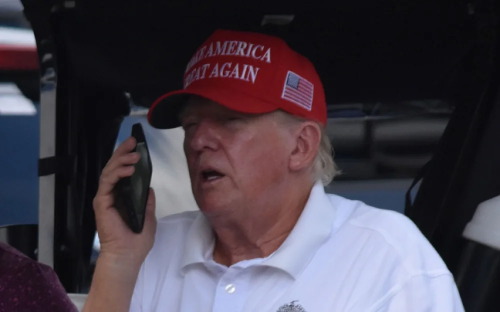 WSJ: Трамп в беседе с Мадуро угрожал применить силу, если он не покинет пост