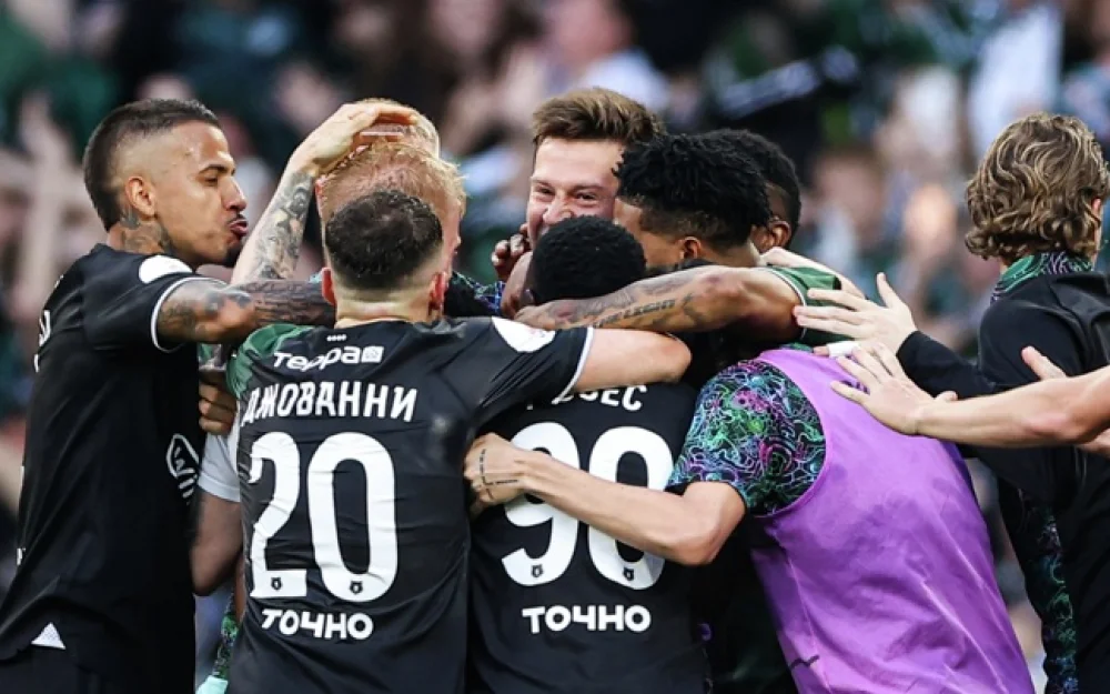 Краснодар обыграл Крылья Советов со счетом 5:0 и вышел на первое место в РПЛ